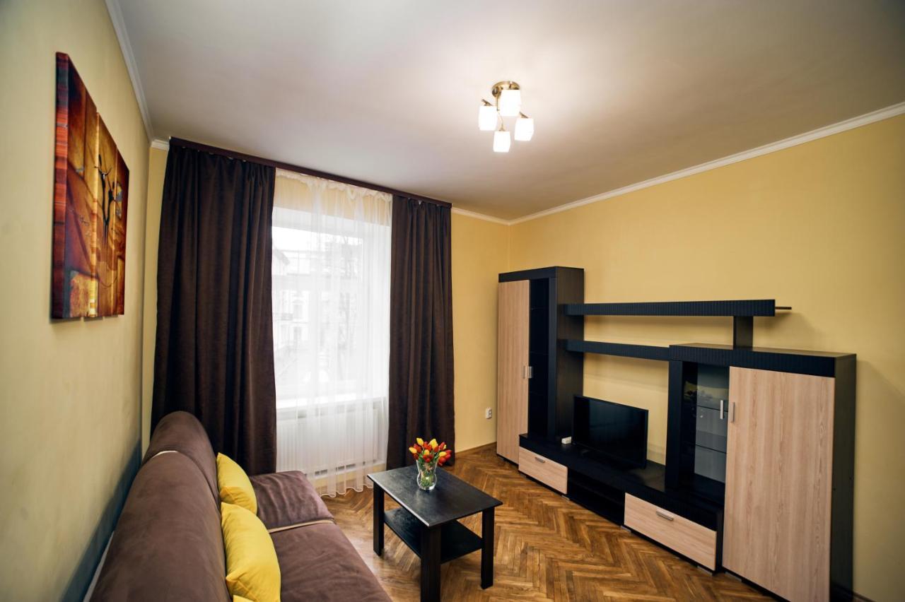 Apartments Near Potocki Palace Lviv Exterior foto
